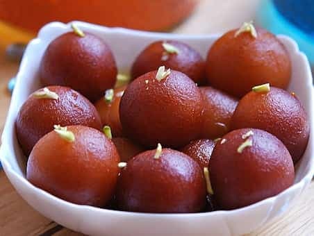 Sweet Experiment: How To Make Paneer Gulab Jamun At Home