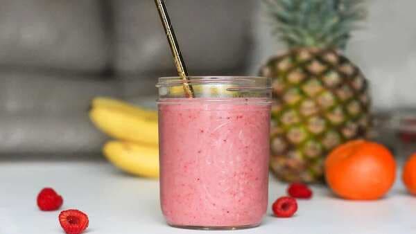 Banana Pineapple Smoothie: A Healthy Drink Recipe