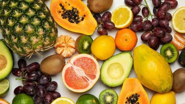 5 Reasons Why You Should Eat Fruits In Breakfast