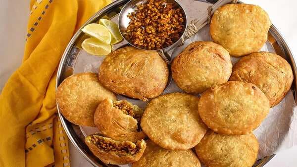 Monsoon Special: 5 Kachoris That We Can Never Get Enough Of
