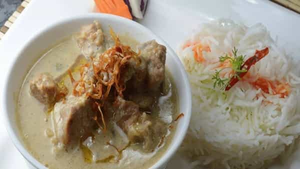 Kashmiri Aab Gosht: Try This Milk Mutton Curry For Lunch Today 