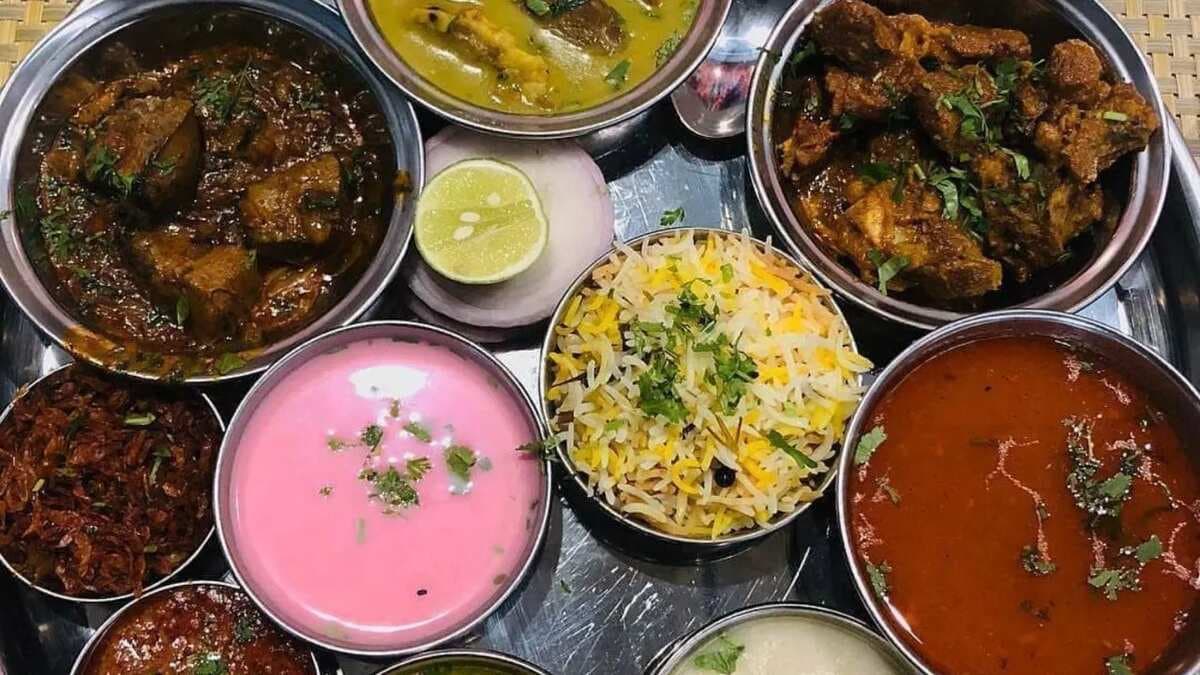 Finish 4kg ‘Bullet Thali’ of This Pune-Based Eatery in 60 Minutes And Win a Royal Enfield