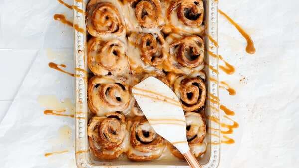 How To Make Cinnamon Rolls: 5 Tips And Tricks To Ace It At Home