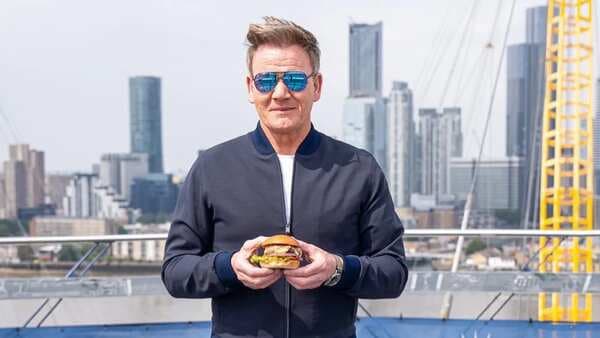 Chef Gordon Ramsay’s 10-Minute Toffee Pudding Recipe Is The One To Bookmark