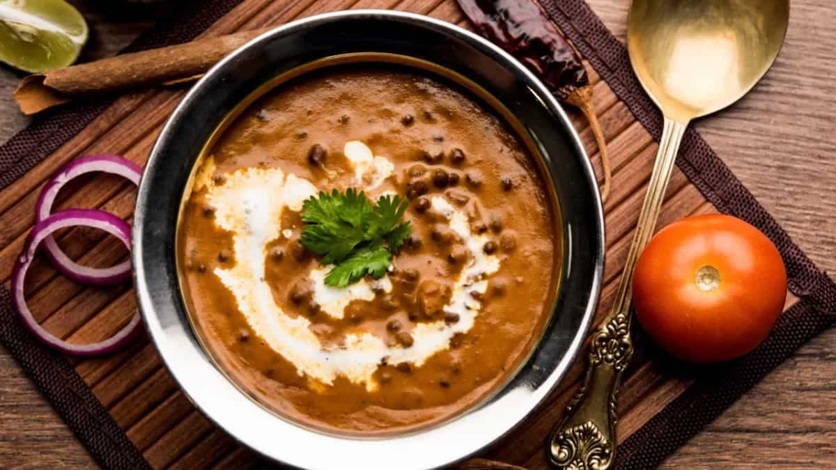 How To Make Restaurant-Style Dal Makhani At Home