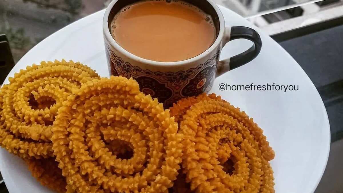 4 Tips To Make Round And Crispy Chaklis At Home