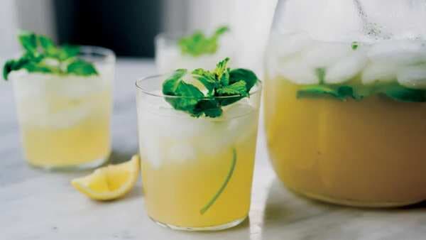5 Refreshing Lemonade Flavours To Beat The Heat This Summer