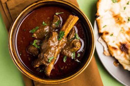 5 Kashmiri Mutton Delicacies That Are A Meat Lover's Delight