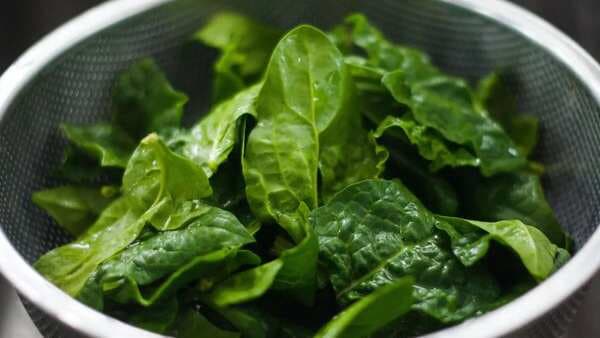 Tips For Cleaning Green Vegetables During Monsoon