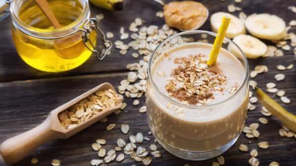 Oats Smoothie: A Delicious Drink Perfect For Weight Loss