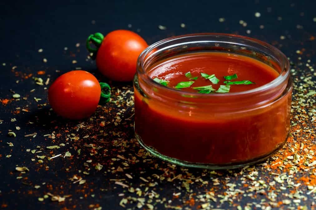 4 Hot Sauces That Every Spicy Food Lover Should Try 
