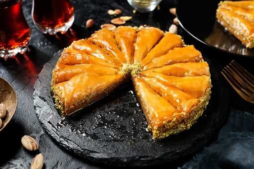 Baklava Cheesecake: You Can’t Have Enough Of This Fusion Treat