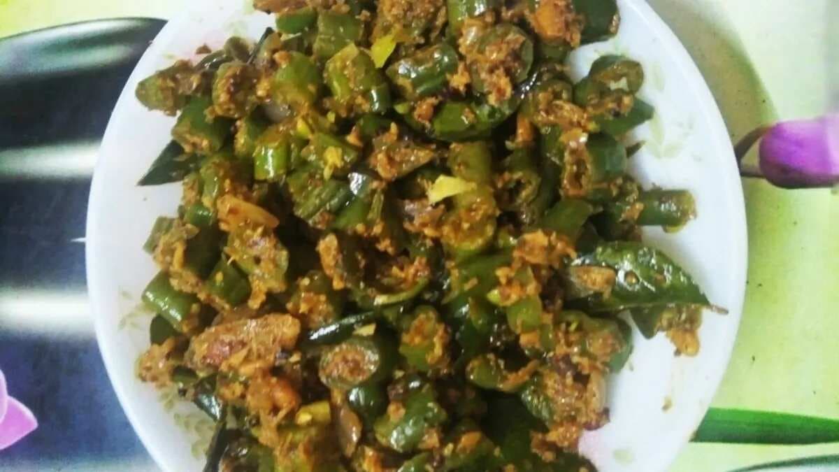 Spicy Green Beans Curry in Andhra Style