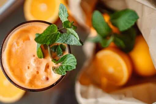 Watch: This Carrot Cake Smoothie Is A Healthy Post-Workout Snack You Must Try 