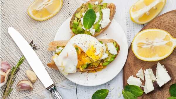 Make These 5 Delicious Breakfast Recipes With Lemons 