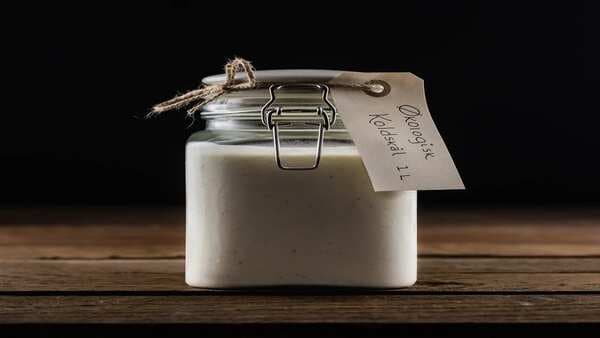How To Make Buttermilk At Home? 4 Ways To Do This Right 