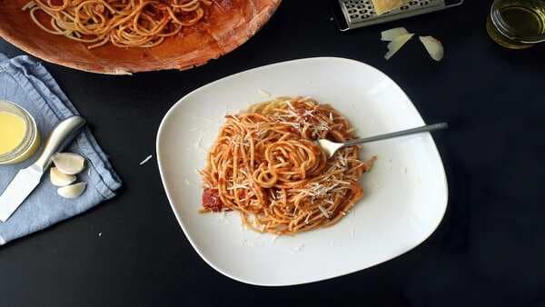 Spaghetti Frozen Mid-Air Goes Viral; 5 Spaghetti Recipes To Try This Week 