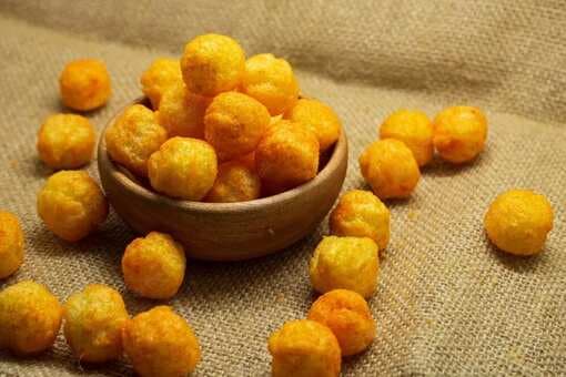 Potato Balls: A Perfect Crunchy Snack To Munch In Evenings