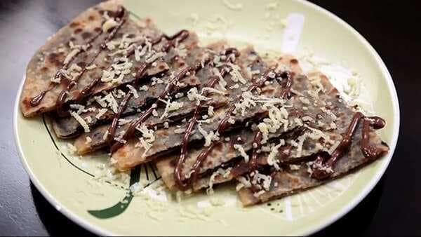 Cheese Chocolate Parathas: A Weird Treat For Raksha Bandhan