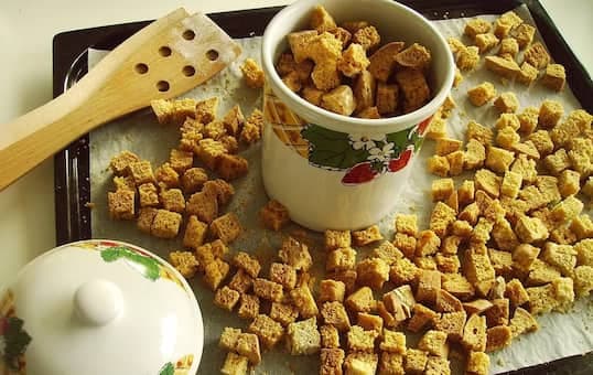 Move Over Salads And Soups, Here Are 5 Lip-Smacking Dishes With Croutons 