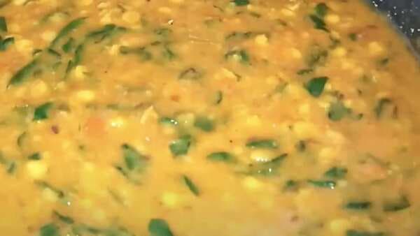 Methi Dal: Lentils Cooked With Fenugreek Leaves