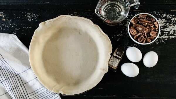 Blind Baking: The Secret Behind The Perfect Pie Crusts