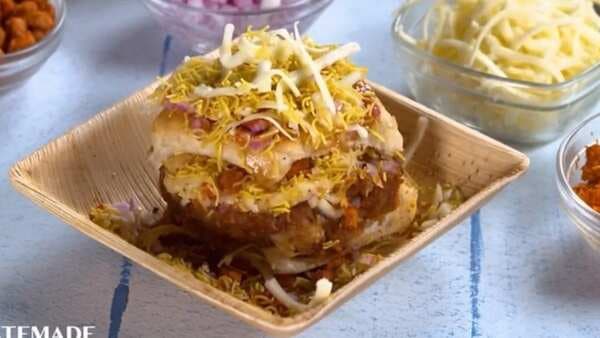 Cheese Dabeli: Sweet-Savoury Bites Of Goodness With A Twist