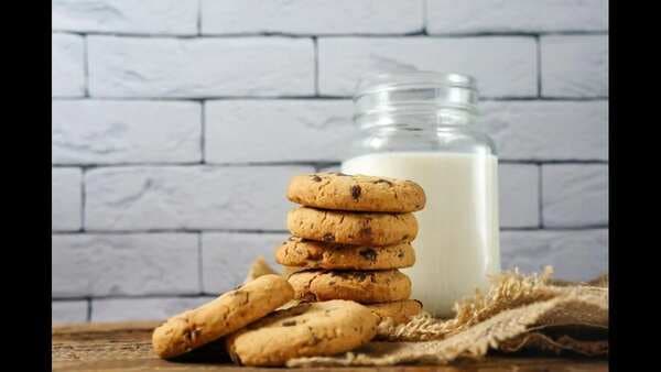 Tasty Cookies With Just Four Ingredients? Let’s Have A Look!