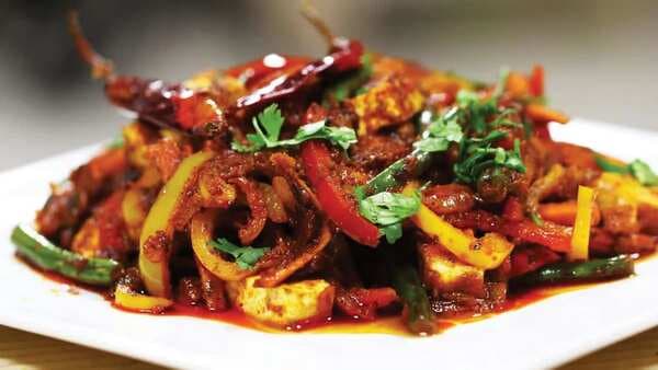 Jalfrezi: How Leftovers Created This Anglo-Indian Curry