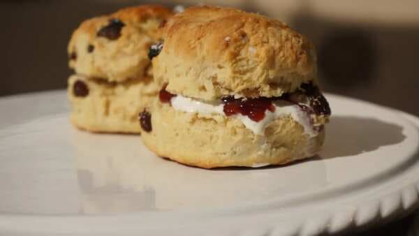 How To Make Scones: 3 Tips And Tricks To Ace It At Home