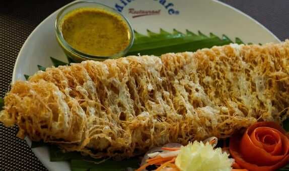 What Makes Kolkata's Mitra Cafe Cutlets So Popular Among Foodies