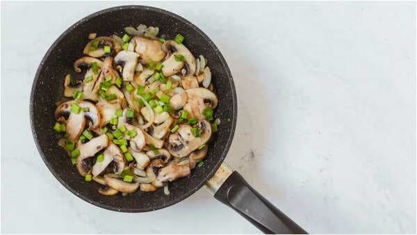 3 Ways To Cook Mushrooms For Breakfast