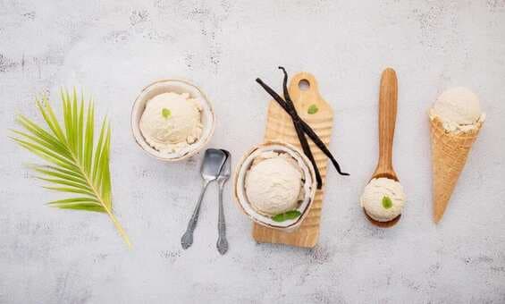 5 Yummy Ways You Can Use Your Classic Vanilla Ice Cream