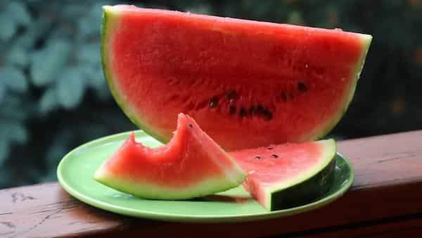 5 Summer Fruits You Must Include In Your Diet 