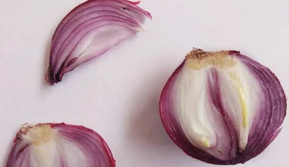 Onion Juice: The One Home Remedy That Could Work For Hair Health