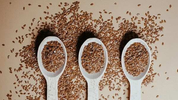 5 Reasons Why You Should Load Up On Flaxseeds
