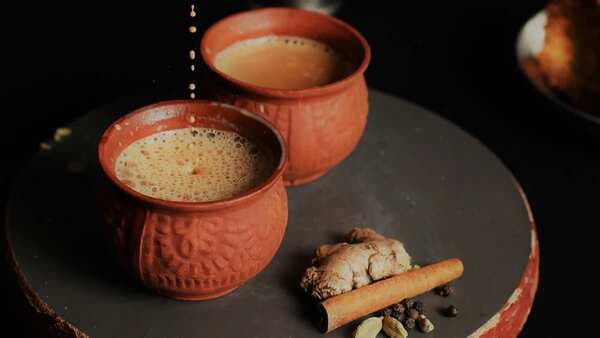 From Paya To Tandoori Chai: Food And Drinks To Try On The Streets Of Hyderabad