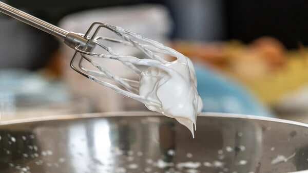 How To Make Whipped Cream At Home