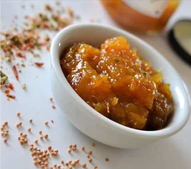 Recipe: Add Some Tanginess To Your Meals With Mango Garlic Chutney