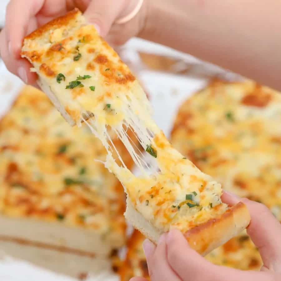 Easy-Cheesy Appetizing Dishes That You Can’t Deny To Munch On