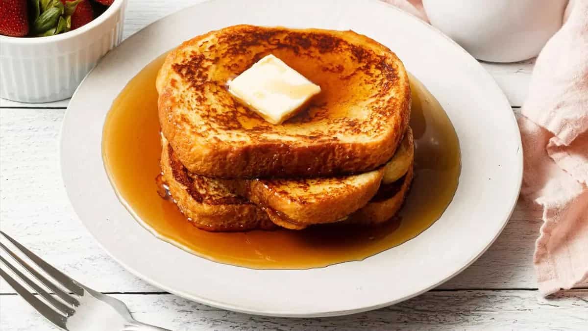 Make Your Breakfast French Toasts Richer, Use Only Egg Yolks