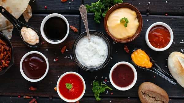 Healthy Dipping: 4 Dips That Are High On Taste But Low On Calories 