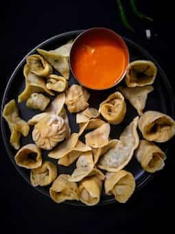 Why Dolma Aunty's Momos Are Such A Hype in Delhi 