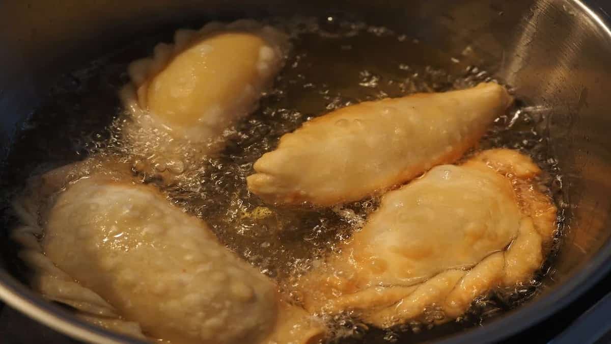Tips to Reduce Oil Absorption While Deep Frying