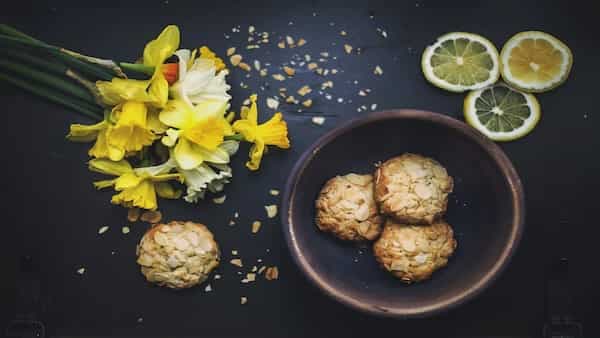 Craving Cookies? Here's A Quick Grab And Go Banana-Chia Cookie Recipe For Breakfast