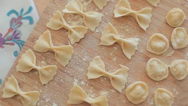 Here Are 5 Pasta Folding Techniques You Need To Know