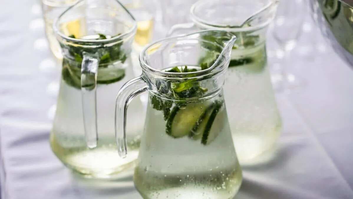 6 Benefits Of Drinking Delicious Cucumber Water