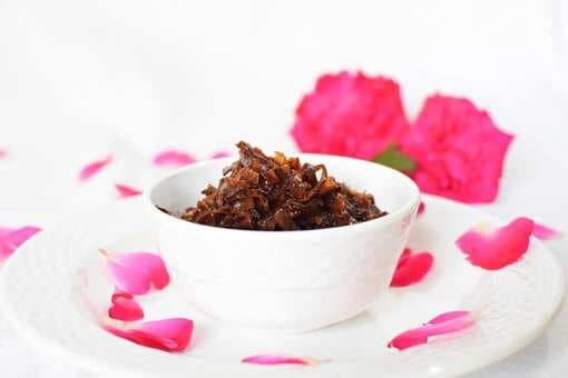 Rose Day 2022: How To Prepare Gulkand From Dry Rose Petals?
