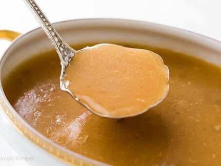 5 Things To Keep In Mind While Preparing The Perfect Gravy