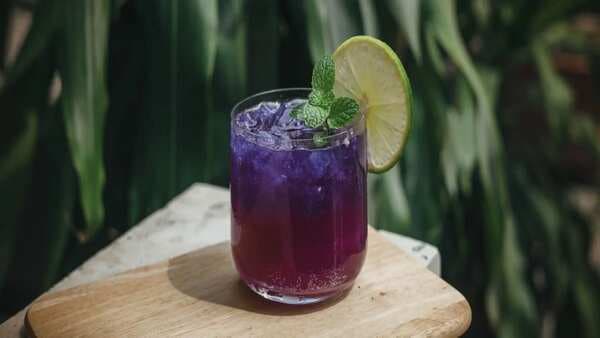 Aparajita Or Butterfly Pea Flower Makes The Blues Excellent